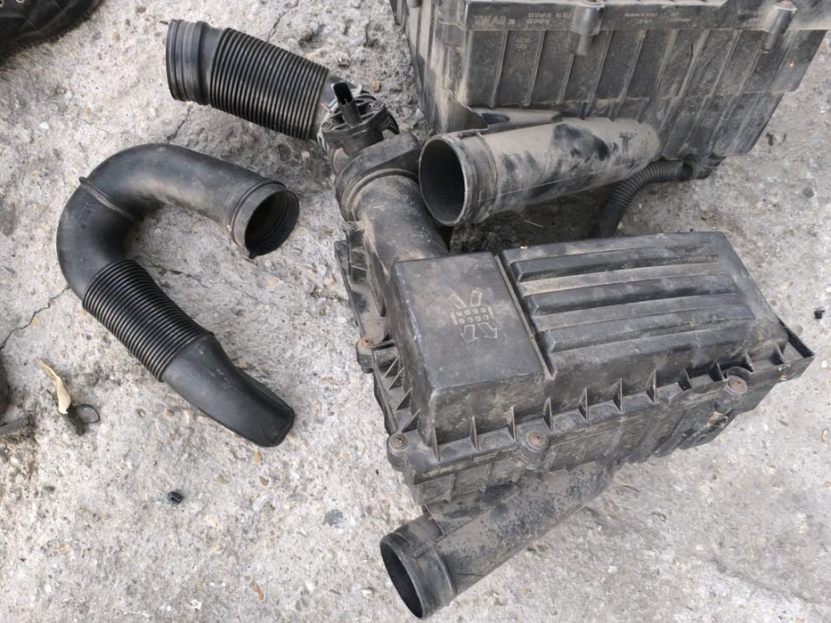 Carcasa filtru aer Golf 5 Passat b6 Touran Octavia 2