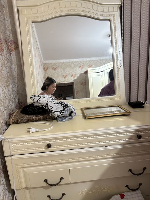 Спальный гарнитур