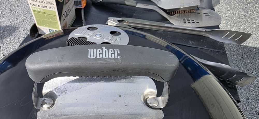 Weber Performer 57 см барбекю на дървени въглища + аксесоари