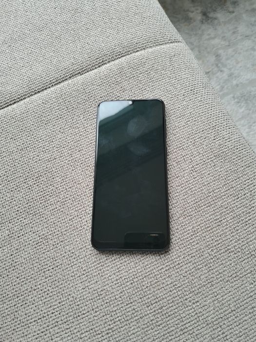 Телефон самсунг   А30 сатылады