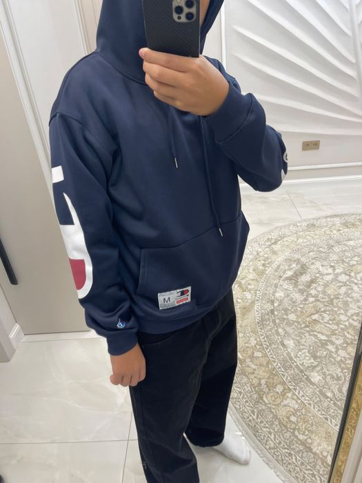 Moncler куртка новая