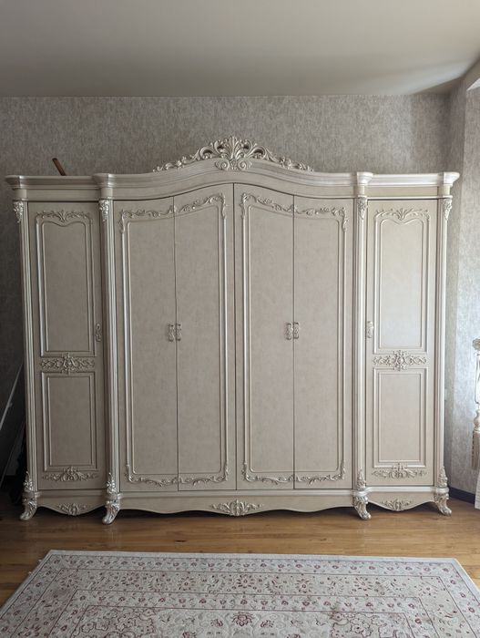 Продаётся спальный гарнитур премиум-класса (классика)