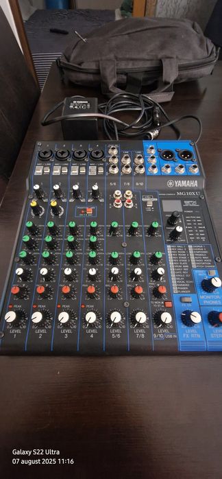 Mixer Yamaha  ca nou.
