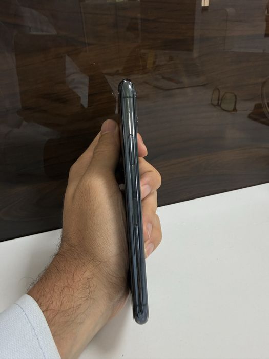 iPhone 11 Pro 256GB, 81% Battery, Ideal