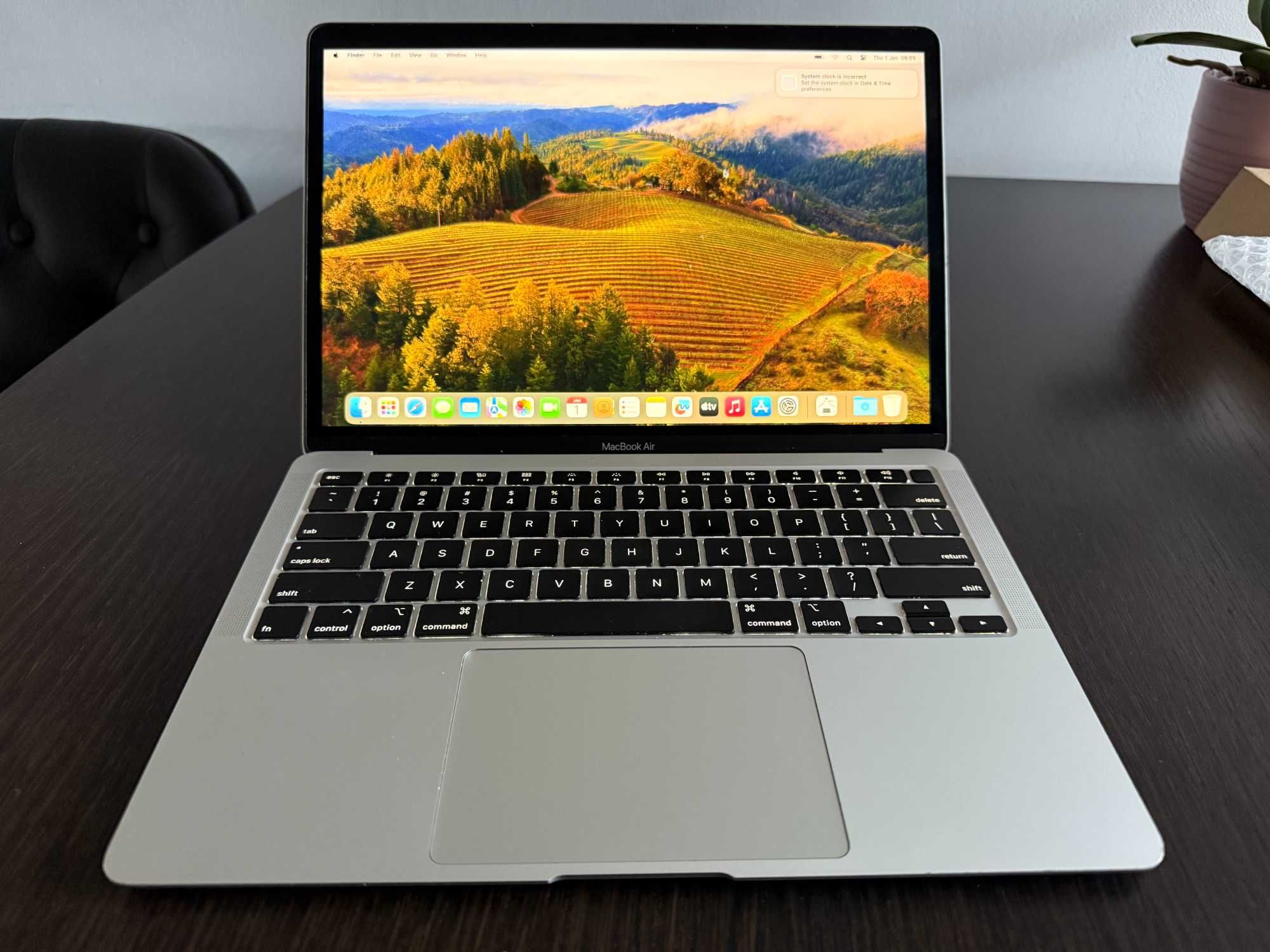MacBook Air (Retina, 13 inch, 2020) Botosani • OLX.ro MacBook Air (Retina, 13 inch, 2020) Botosani • OLX.ro