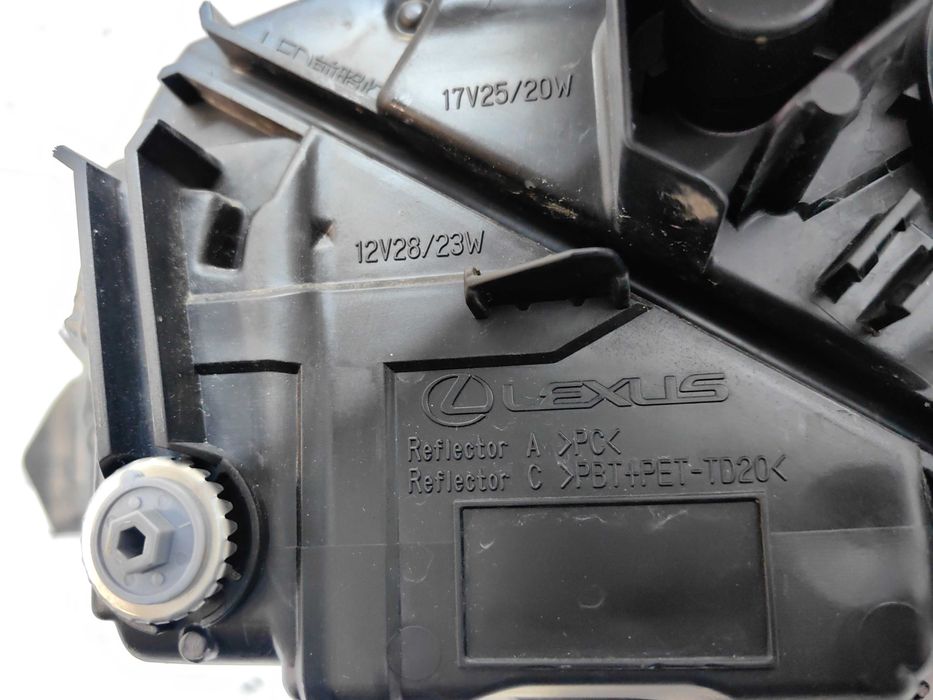 Оригинален фар Лексус  Lexus UX UX250h Full Led
