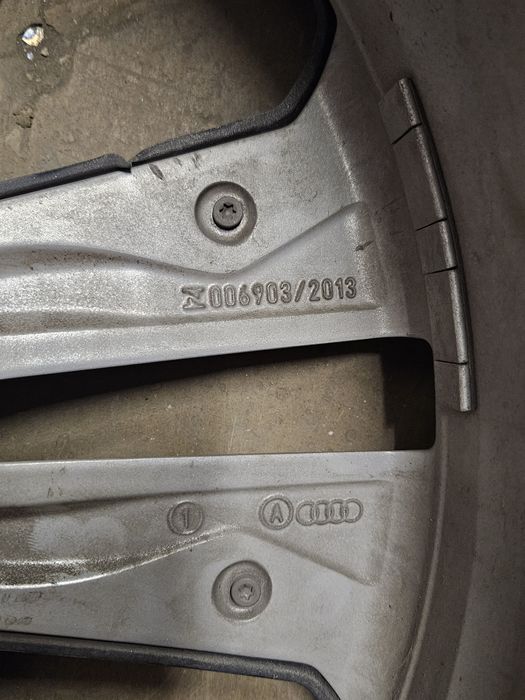 Оригинална джанта Ауди спорт 21" 4MO601025AK