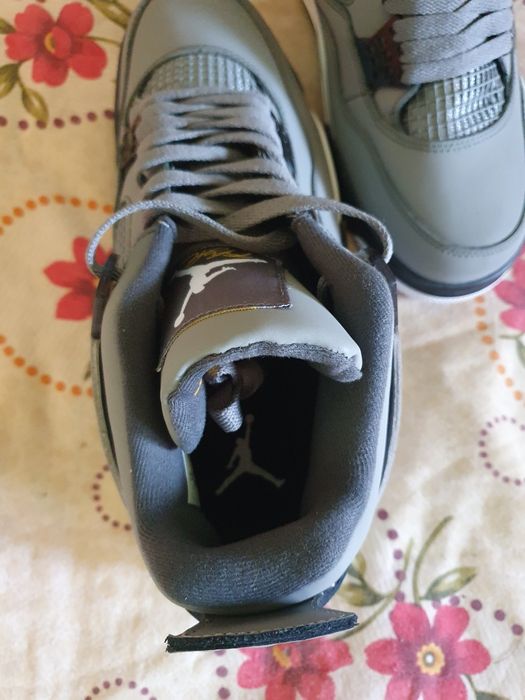 Jordan 4 grey 44