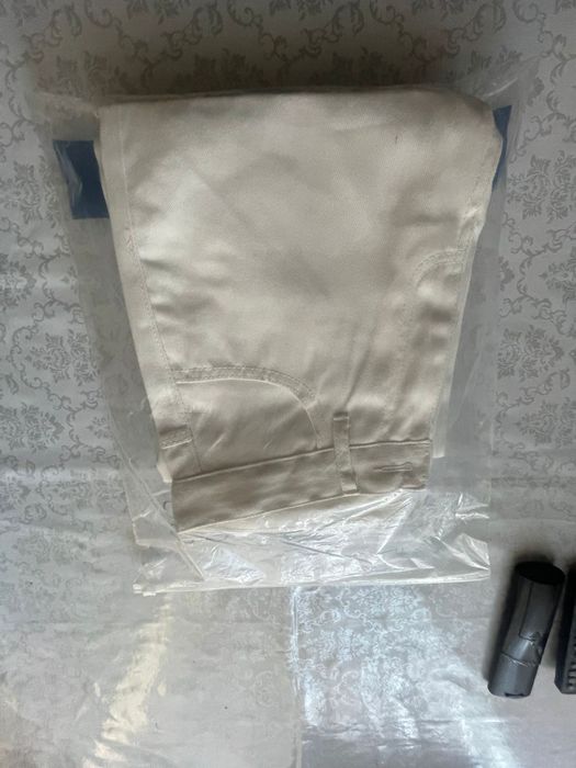 Белые джинсы новые