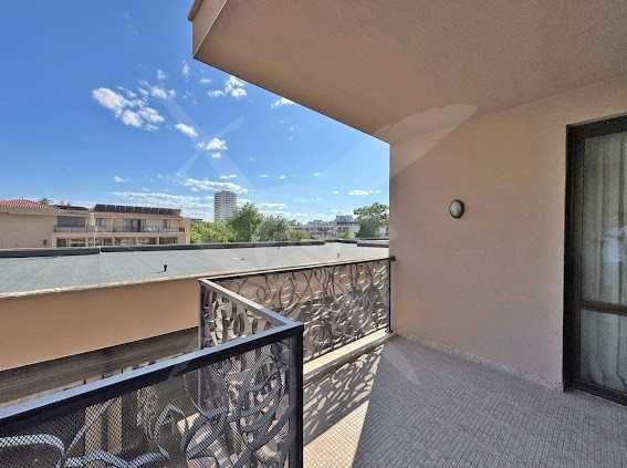 Продава се Двустаен апартамент в Свети Влас - 73 кв.м за 1329 €/кв.м - Снимка #3