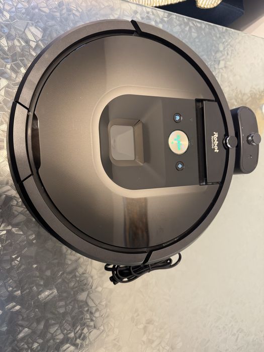 Robot de aspirare iRobot Roomba 980