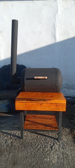 Мангал новый, также