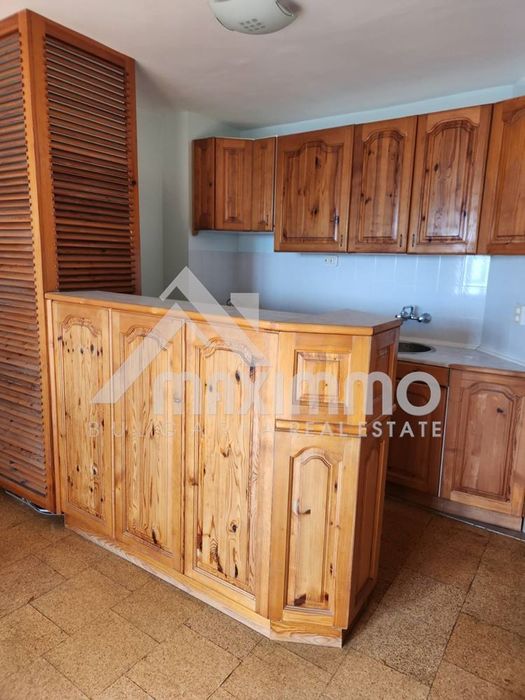 Продава се Тристаен апартамент в Варна, ХЕИ - 110 кв.м за 1637 €/кв.м - Снимка #2