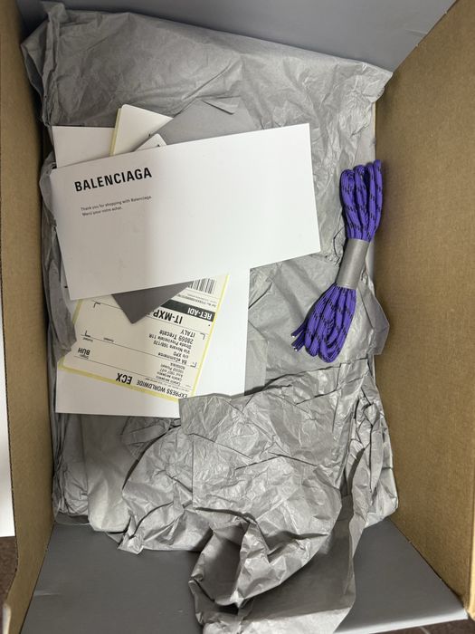 Vand sneakers Balenciaga Triple s 41-42