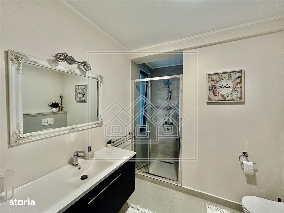Apartament 3 camere, 77 mpu, terasa 20 mp, 2 locuri parcare, zona buna
