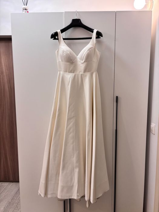 Rochie mireasa 42