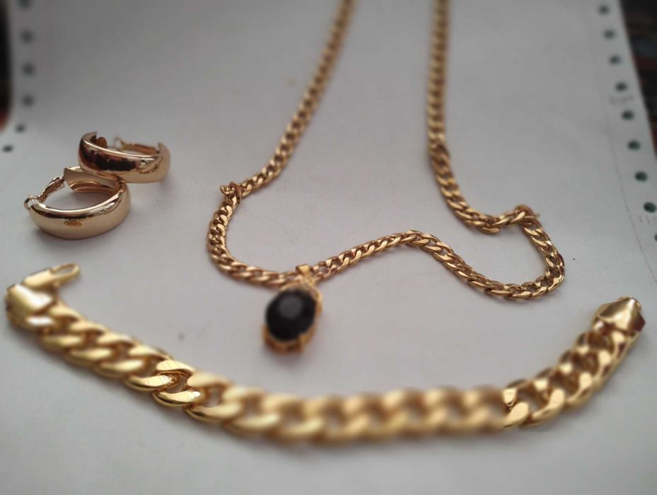 Всичко по 5 лева!Пръстени много добро качество.