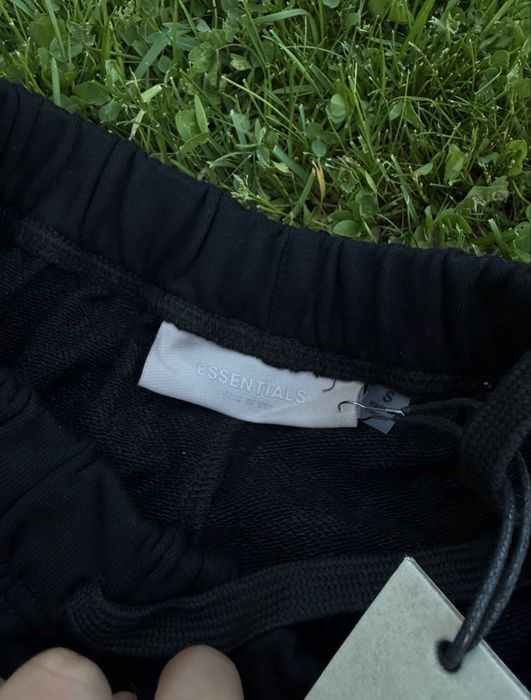 Pantaloni Scurti Essentials •PREMIUM•