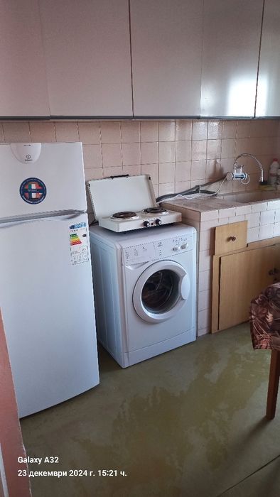 Дава се под наем Тристаен апартамент в Търговище, Център - 75 кв.м за 66300 € - Снимка #19