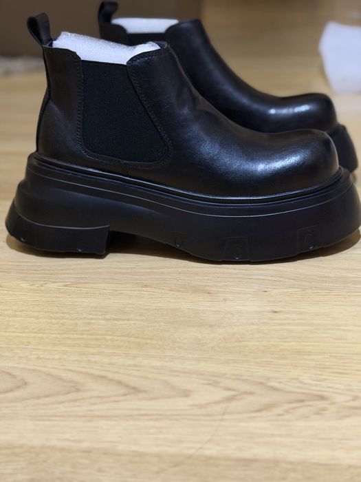 Ghete piele bărbati noi nr 41, de vânzare!