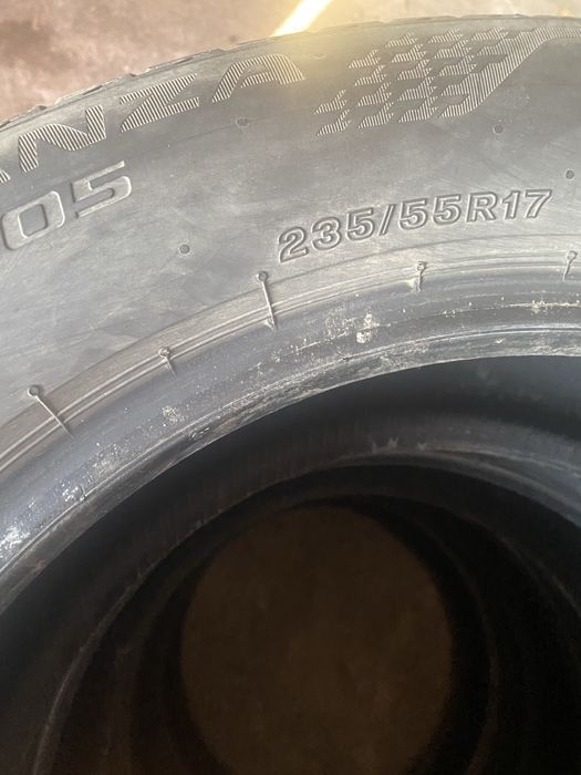 Anvelope vara Brigestone 235 55 17 dot 2023 folosite 3 sezoane