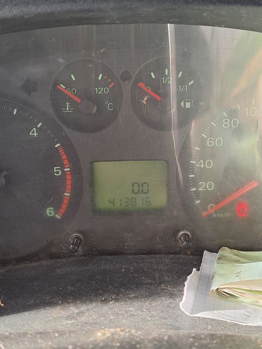 Camioneta Ford transit 2400 tdi