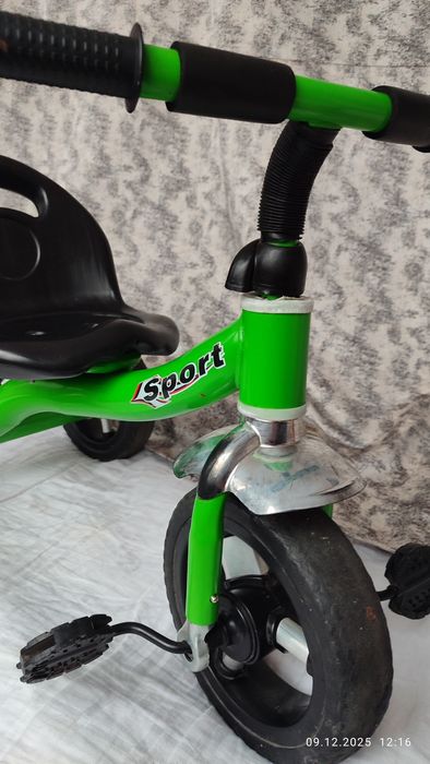 Детский велосипед на 2-4 годика