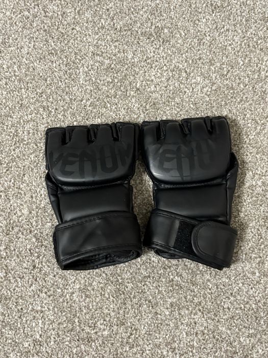 Ръкавици за MMA Venum