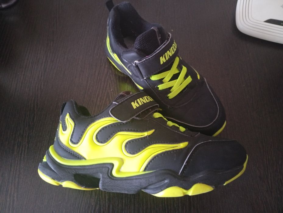 Кроссовки 34 размера