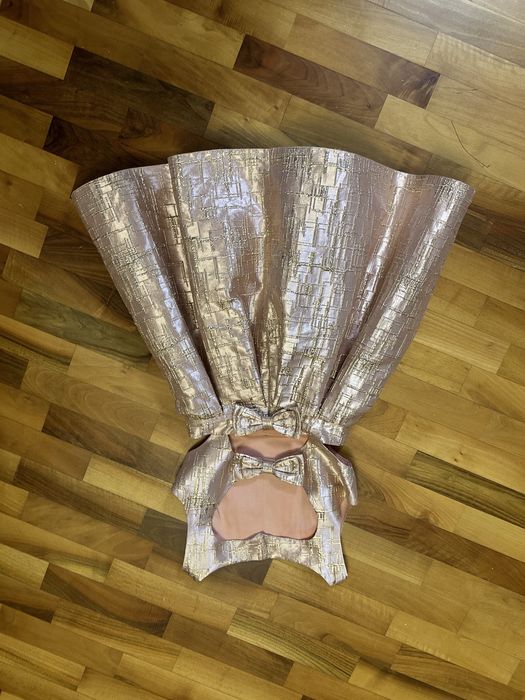 Розова рокля Юнона