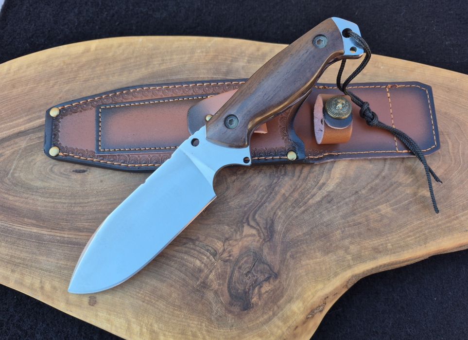 Ловен нож,фултанг с кожена кания LN431