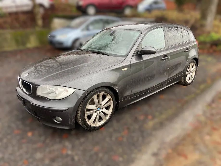 Dezmembrari / Dezmembrez Bmw Seria 1 E87