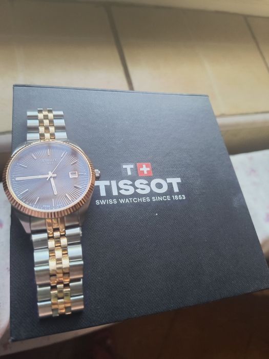 Vând ceas unisex Tissot Ballade
Tissot T156.410.22.291.01