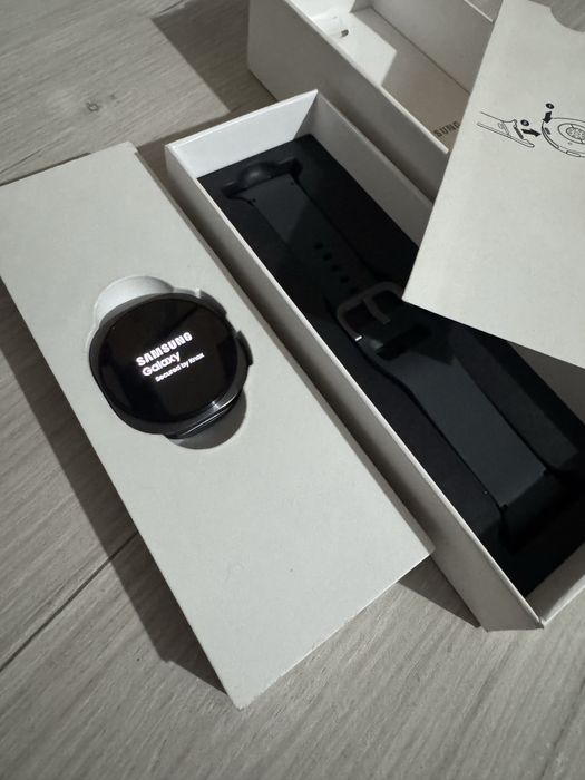 Ceas smartwatch Samsung Galaxy Watch 8