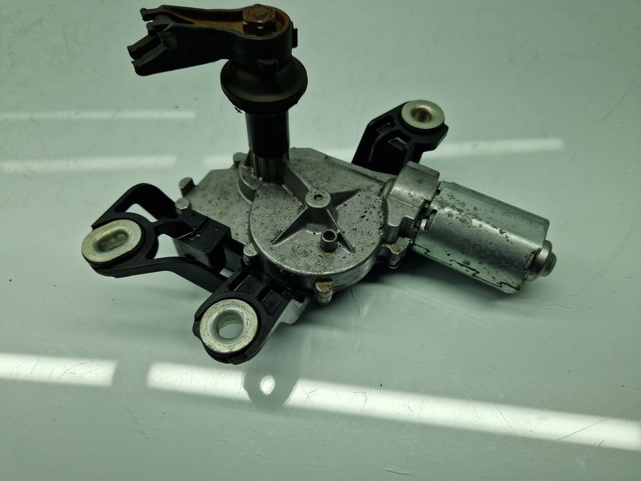 Motoras stergator haion Volkswagen Golf 6 (5K1) [Fabr 2009-2013] 5K695