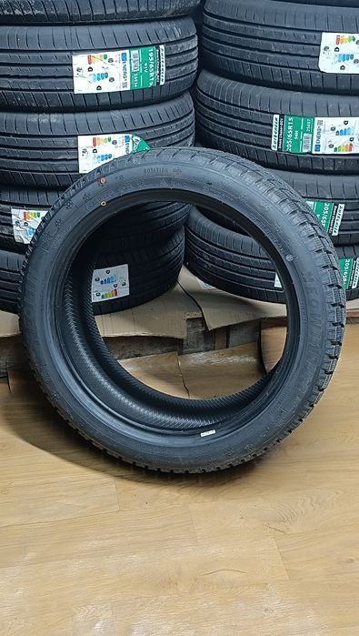 245/45R19 NEOLIN