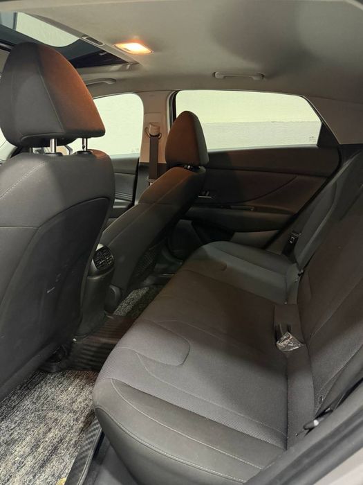 Hyundai Elantra 2022 — 7