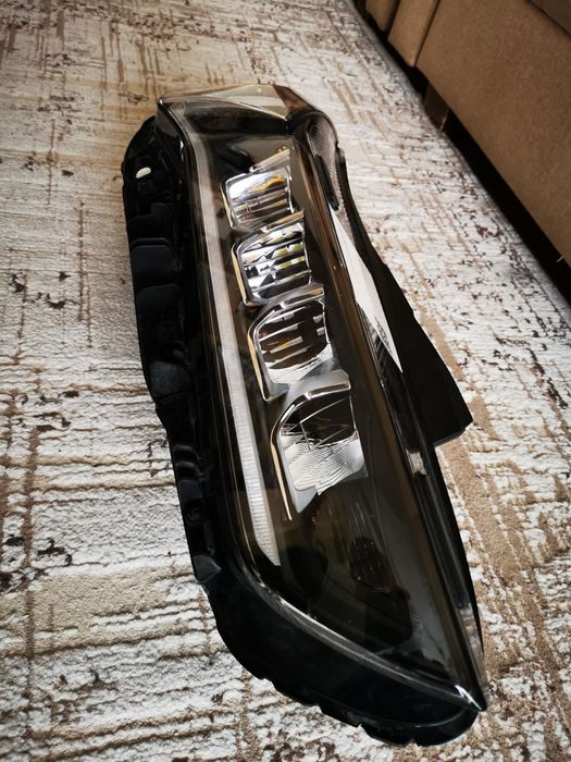 Фара правая на KIA K5