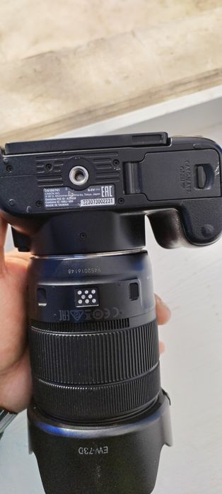 Canon 250D 18.135 Nano USM obektivi bilan