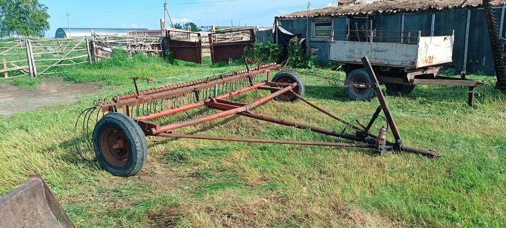 Продам трактор с оборудованием