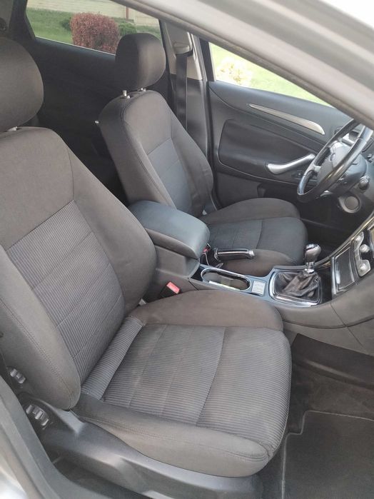 Ford Mondeo SW 2.0 TDCI - 140 CP - 2007 - 6 viteze - Navigatie