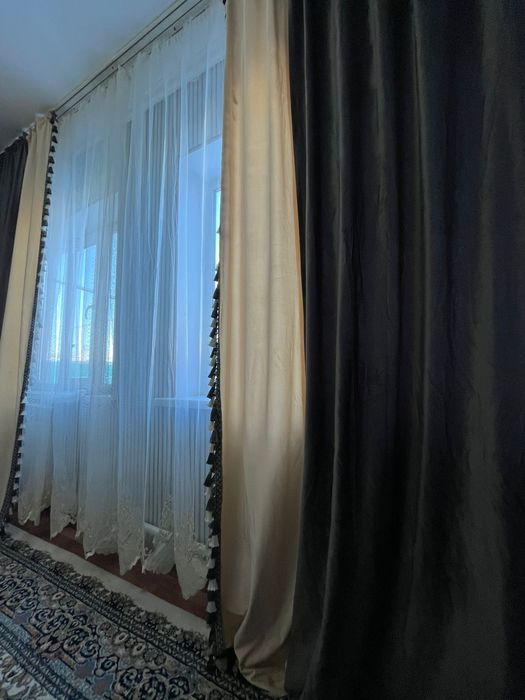 Шторы вместе с тюлью