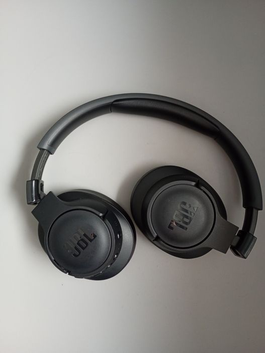 Căști JBL Tune 770NC