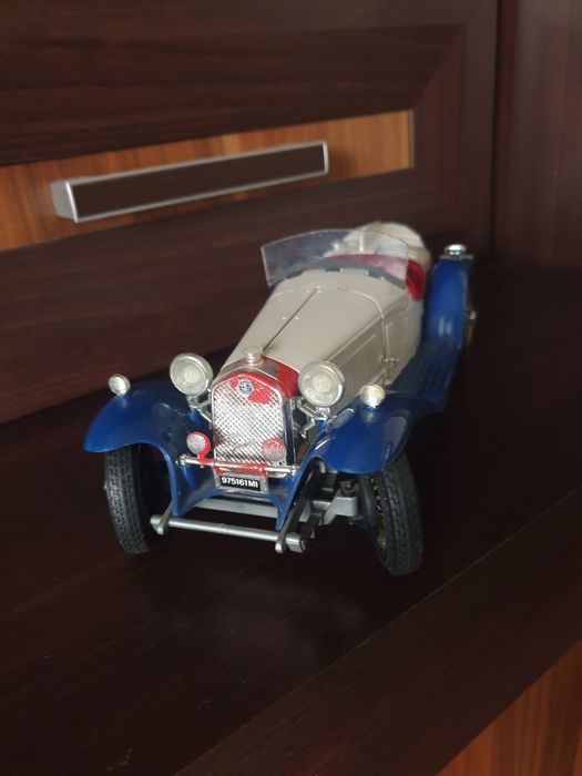 Alfa Romeo macheta