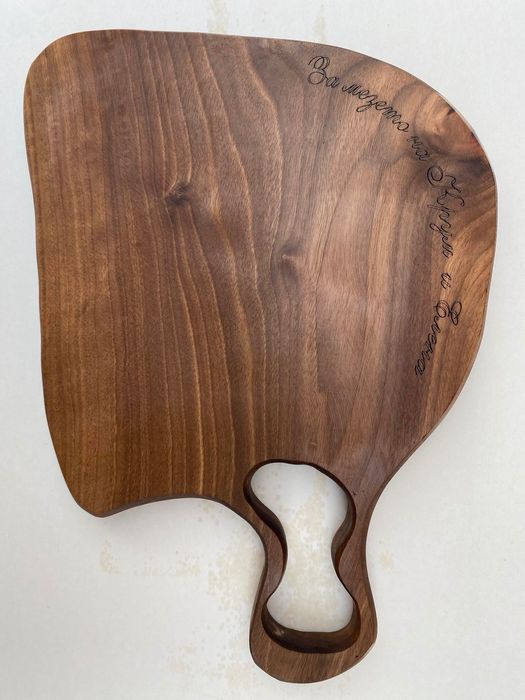 Лазарно гравирани дъски за мезета от орех