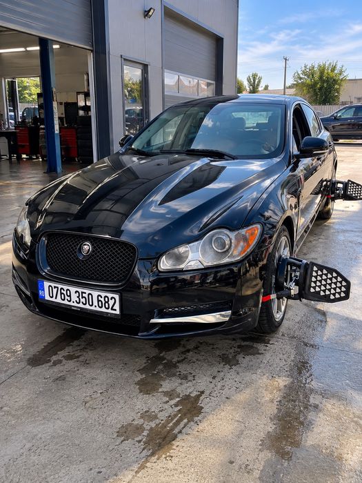 Dezmembrez Jaguar xf 3.0 d si Honda civic 1.8 i-vtec 2010