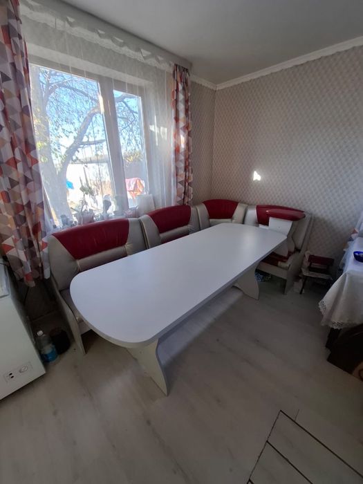 Продам стол со стульями