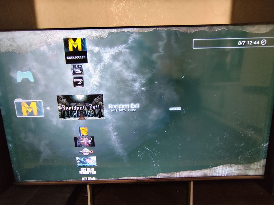 Продаю сони PS 3 супер слим