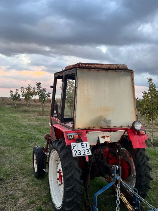 Трактор Владимирец