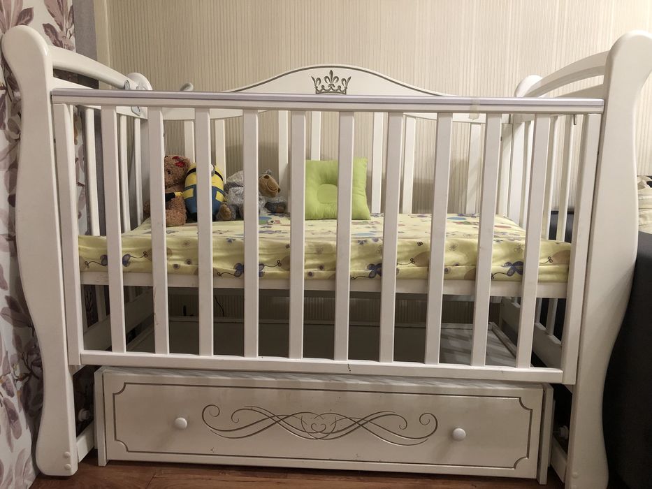 Детская кроватка